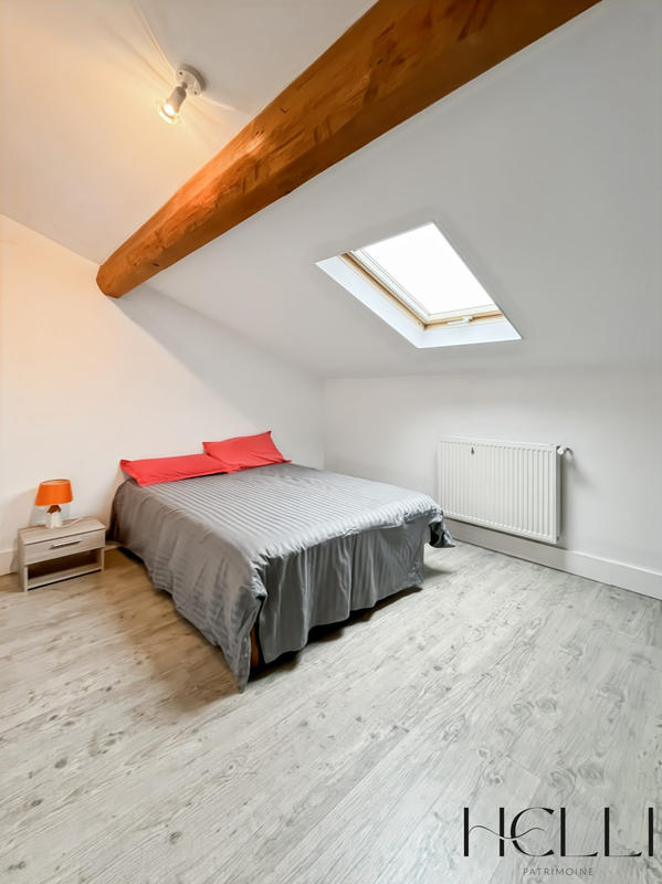 Maison ancienne - 240 m² - 9 pièces