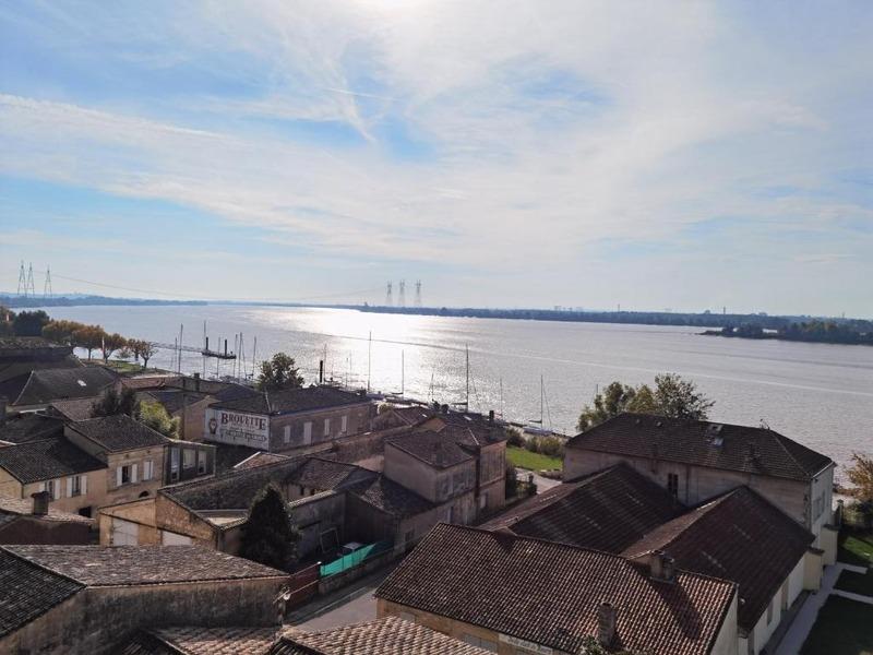 Propriété - 208 m² - 9 pièces