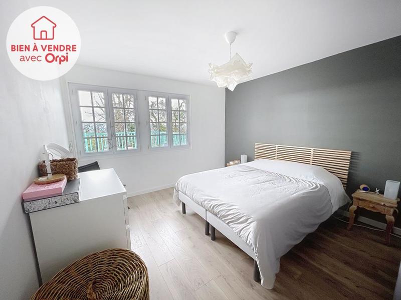 Maison - 197 m² - 8 pièces