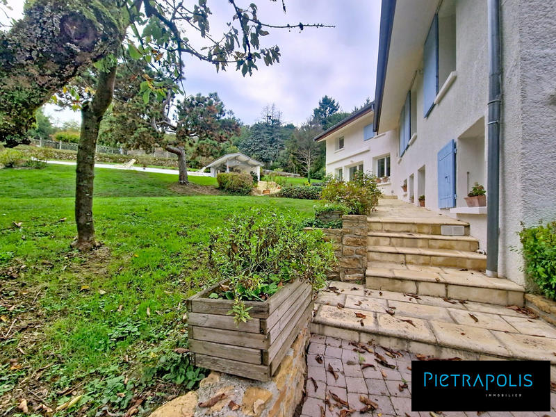 Villa - 265 m² - 7 pièces