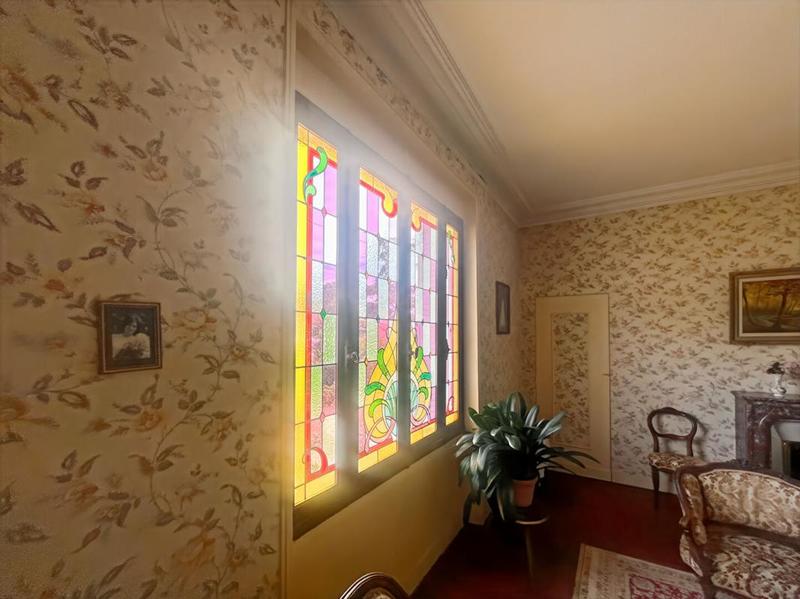 Maison - 301 m² - 10 pièces