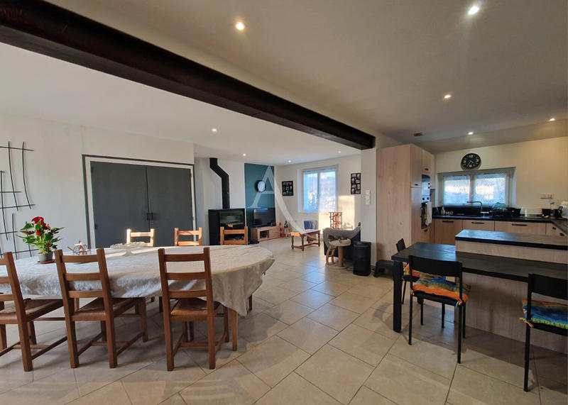 Maison - 107 m² - 4 pièces