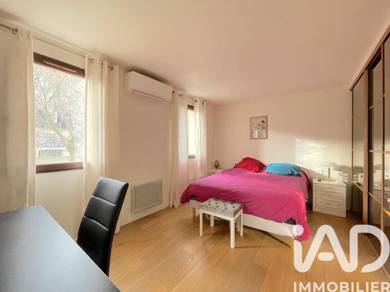 Maison - 92 m² - 5 pièces