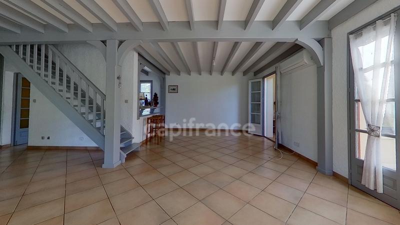 Maison - 163 m² - 7 pièces