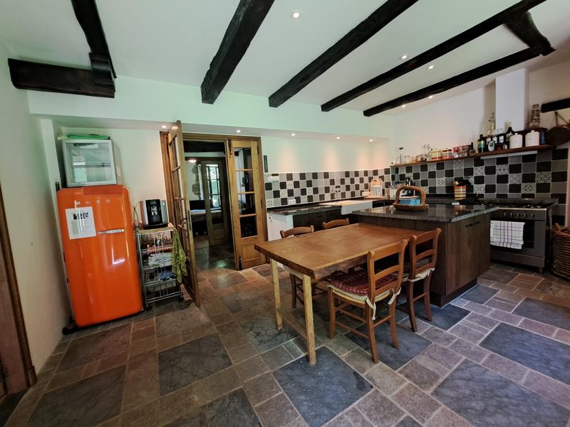 Moulin - 230 m² - 6 pièces