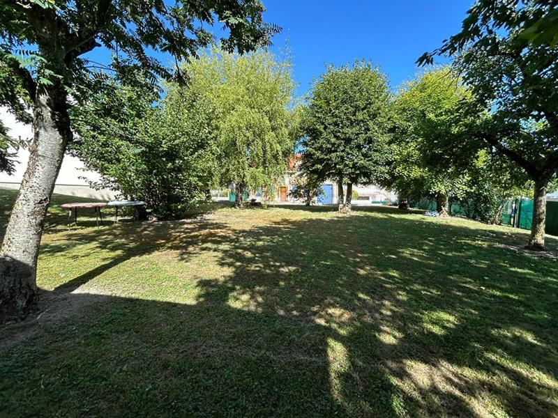 Terrain constructible - 610 m²