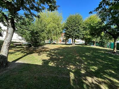 Terrain constructible - 610 m²