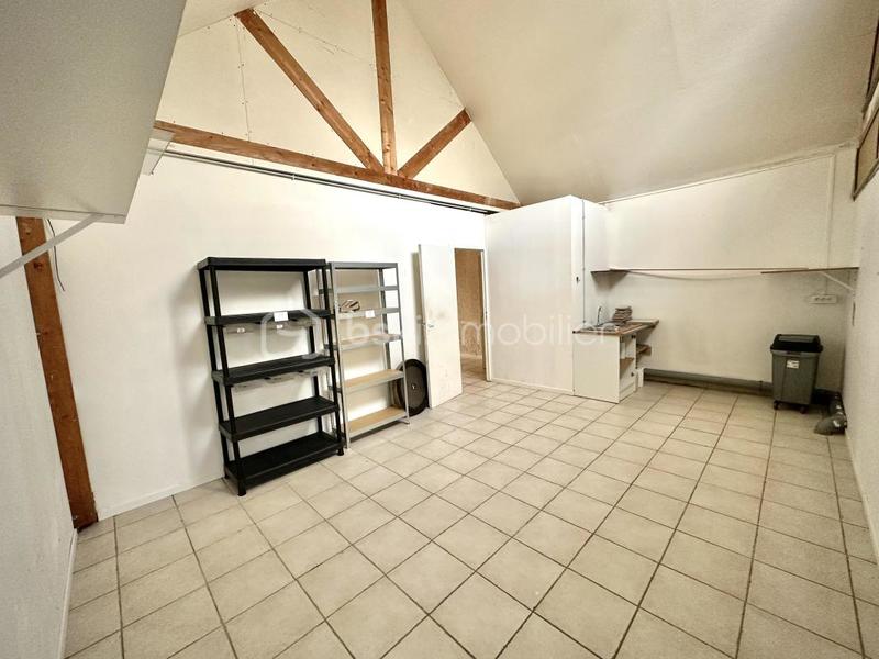 Local commercial - 67 m² - 3 pièces