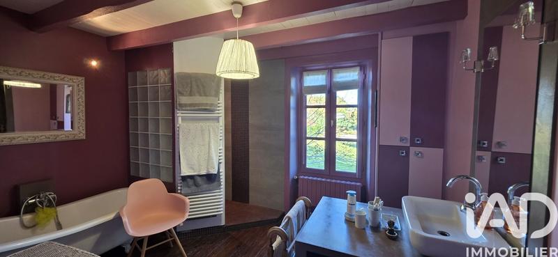 Maison - 167 m² - 6 pièces