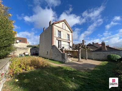 Maison - 162 m² - 7 pièces