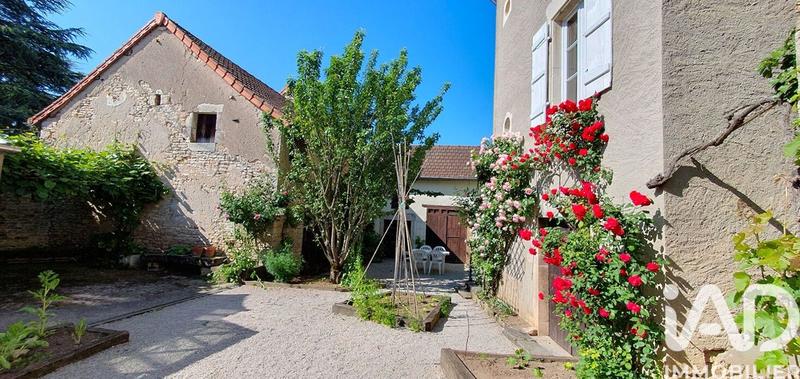 Maison - 346 m² - 11 pièces