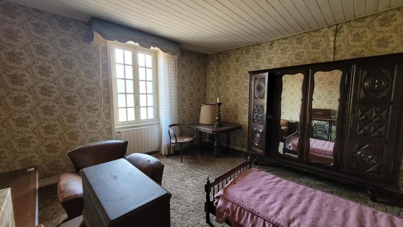 Maison en pierre - 139 m² - 6 pièces