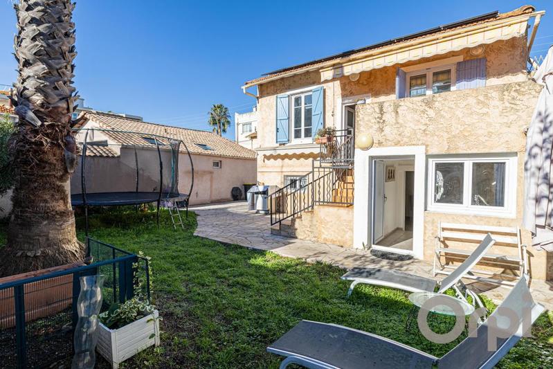 Maison de ville - 133 m² - 6 pièces
