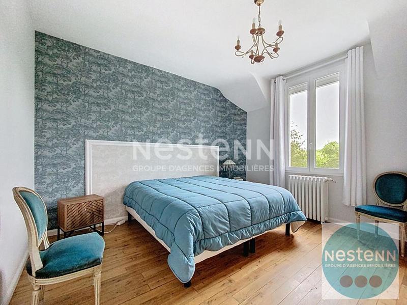 Maison - 200 m² - 8 pièces