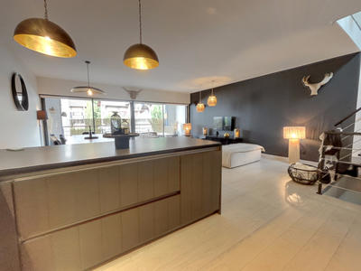 Triplex - 190 m² - 4 pièces