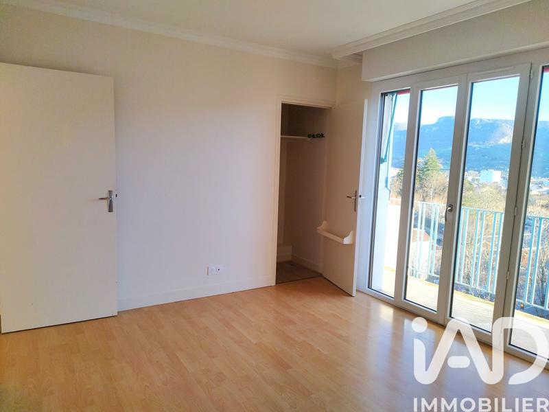 Appartement - 142 m² - 5 pièces