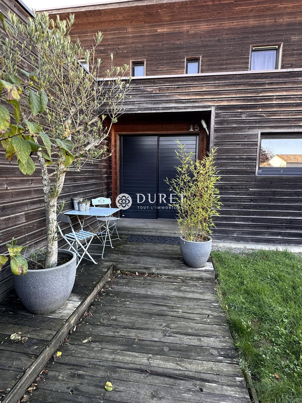 Maison contemporaine - 204 m² - 7 pièces