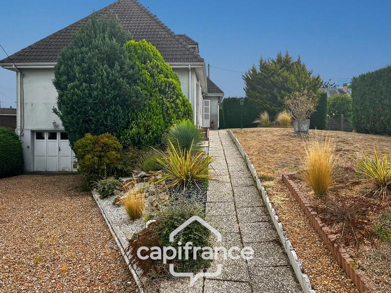 Maison - 151 m² - 8 pièces