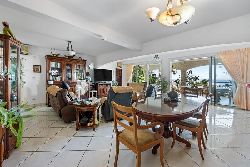 Villa - 230 m² - 5 pièces