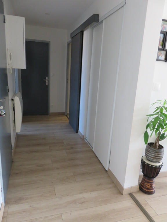 Appartement - 92 m² - 4 pièces