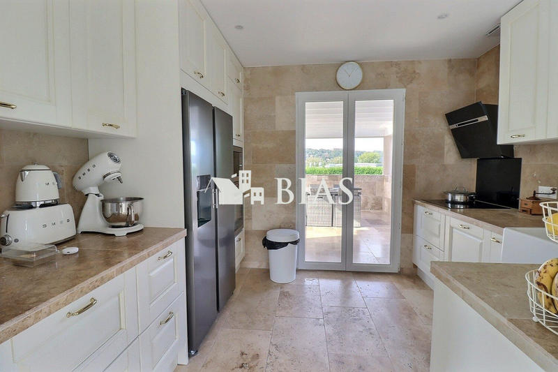 Maison - 160 m² - 7 pièces