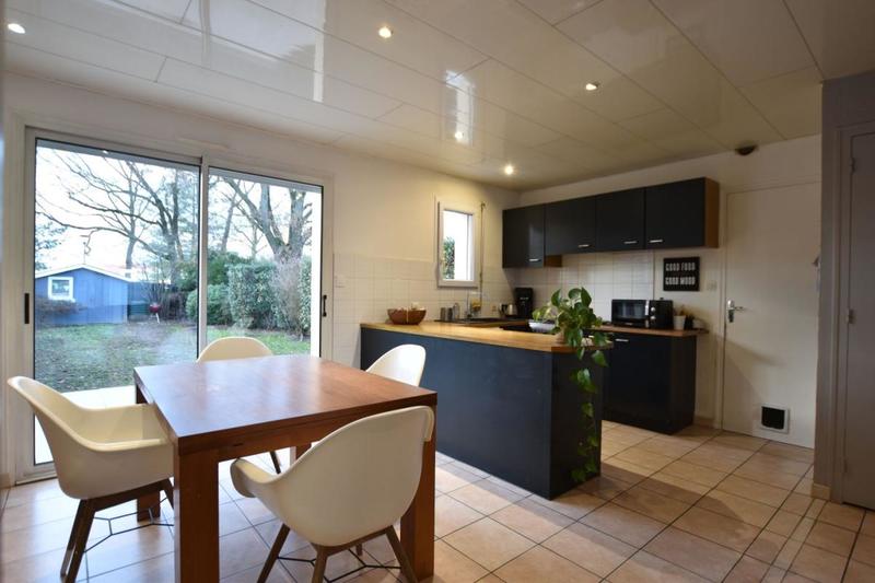 Maison - 98 m² - 5 pièces