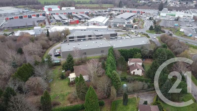 Terrain industriel - 2 491 m²