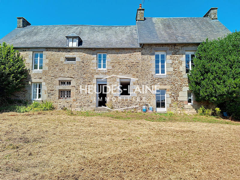 Maison - 220 m² - 6 pièces