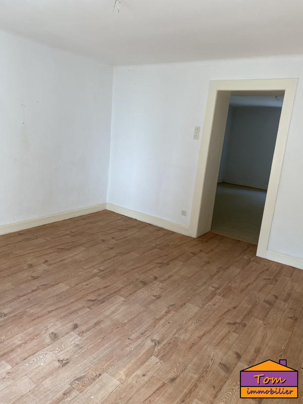 Maison - 205 m² - 9 pièces