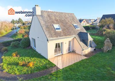 Maison - 95 m² - 5 pièces