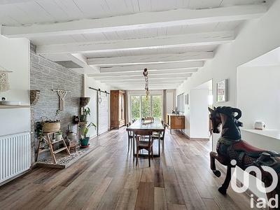 Maison - 140 m² - 5 pièces
