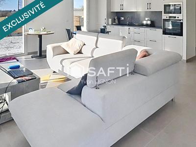 Maison - 95 m² - 5 pièces