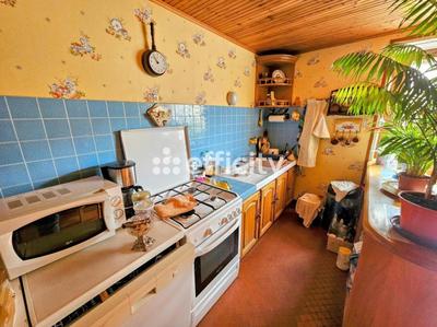 Maison - 85 m² - 5 pièces