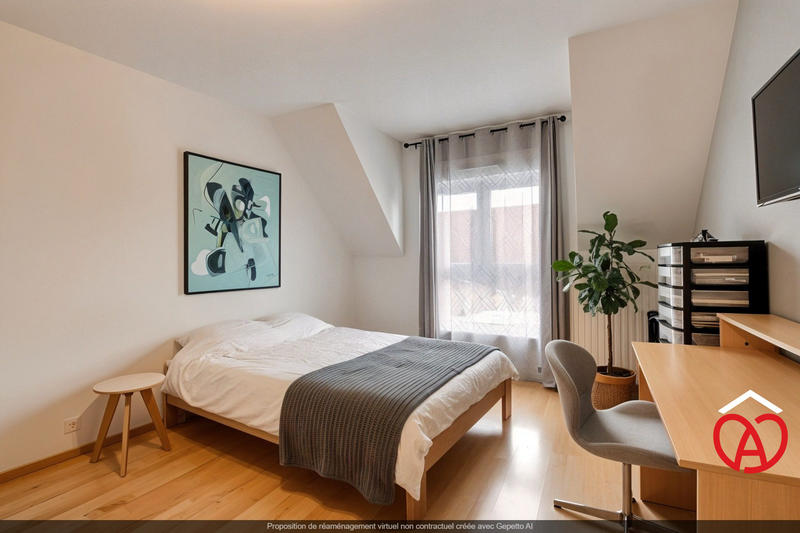 Maison - 216 m² - 7 pièces