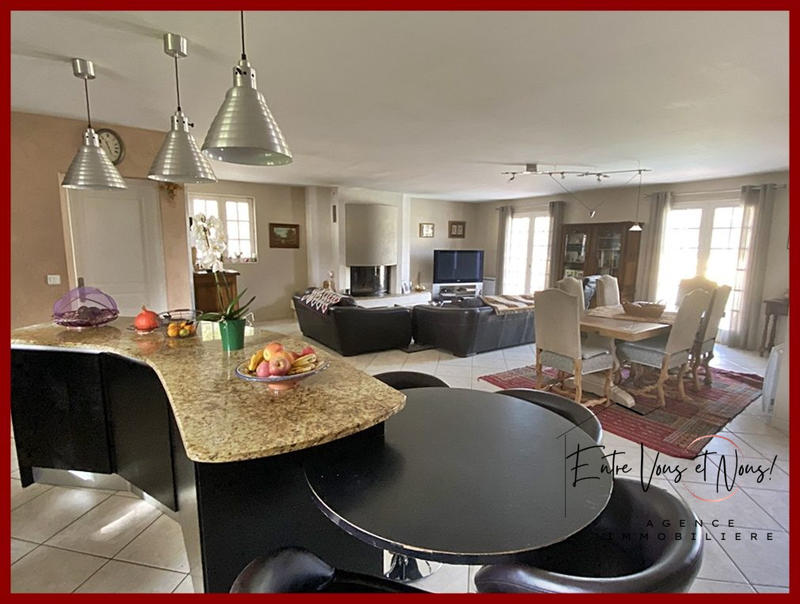 Maison - 180 m² - 7 pièces