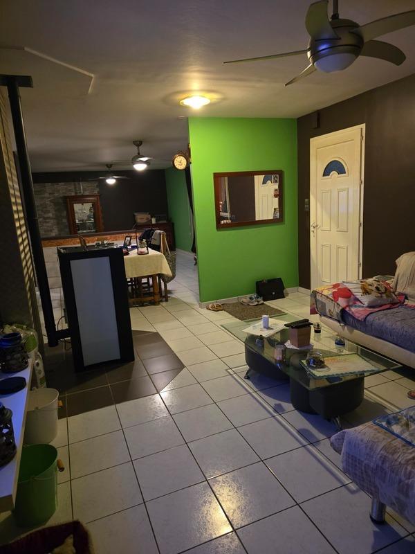 Maison - 100 m² - 8 pièces