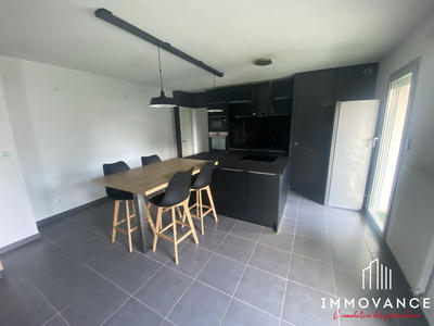 Appartement - 60 m² - 2 pièces