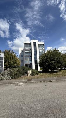 Bureau - 235 m²