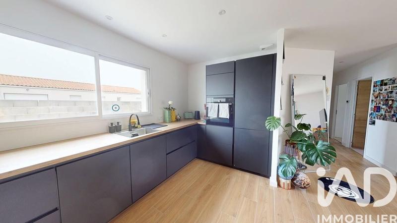 Maison - 96 m² - 5 pièces