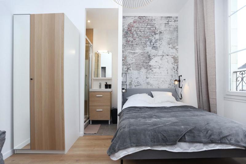 Appartement - 95 m² - 6 pièces