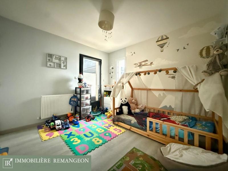 Pavillon - 165 m² - 6 pièces