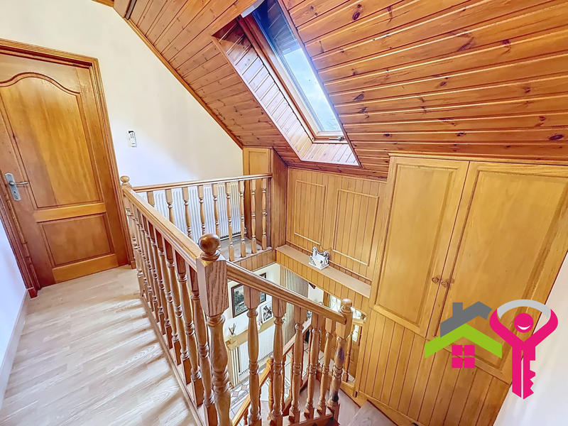 Maison - 150 m² - 8 pièces