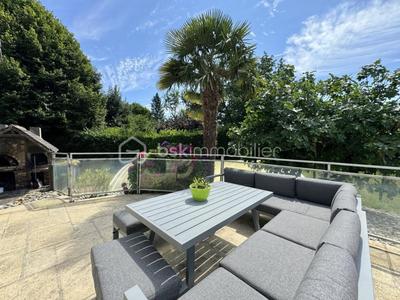 Pavillon - 130 m² - 7 pièces