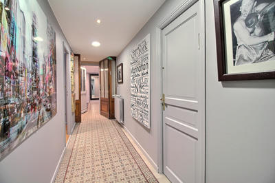 Maison - 372 m² - 6 pièces