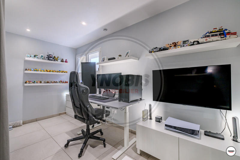 Maison - 164 m² - 8 pièces