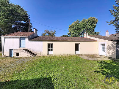 Maison - 84 m² - 4 pièces