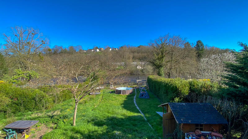 Maison - 213 m² - 7 pièces