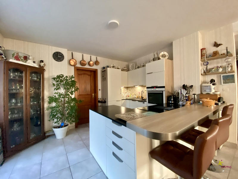 Maison - 170 m² - 7 pièces