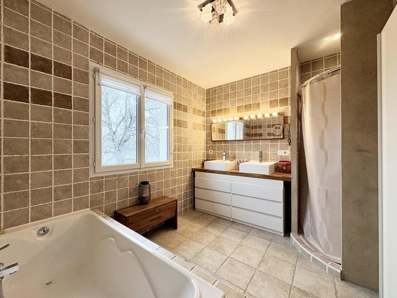 Villa - 130 m² - 4 pièces