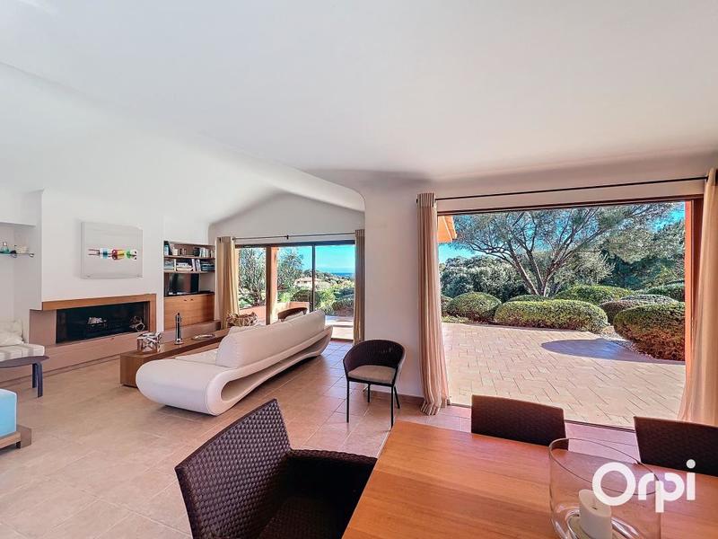 Villa - 260 m² - 6 pièces